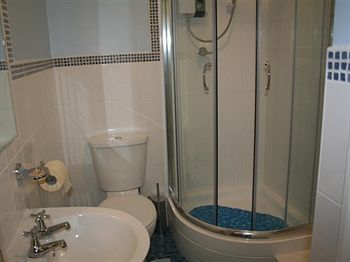 Crossways & Sea View Holiday Apartments توركواي المظهر الخارجي الصورة